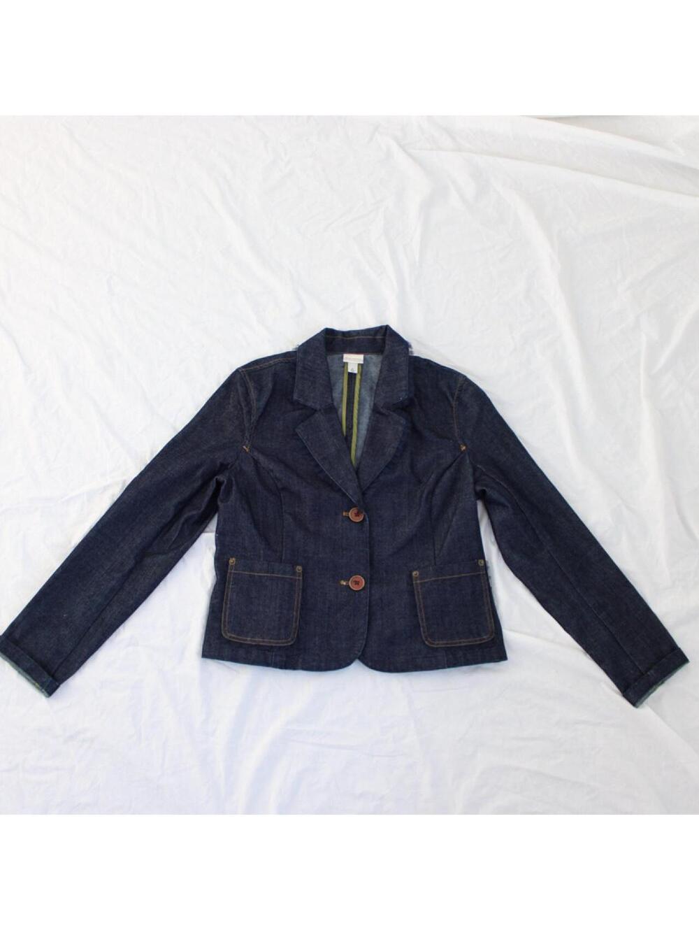 Isaac Mizrahi navy denim Jean blazer with adorable lace trim. Size M